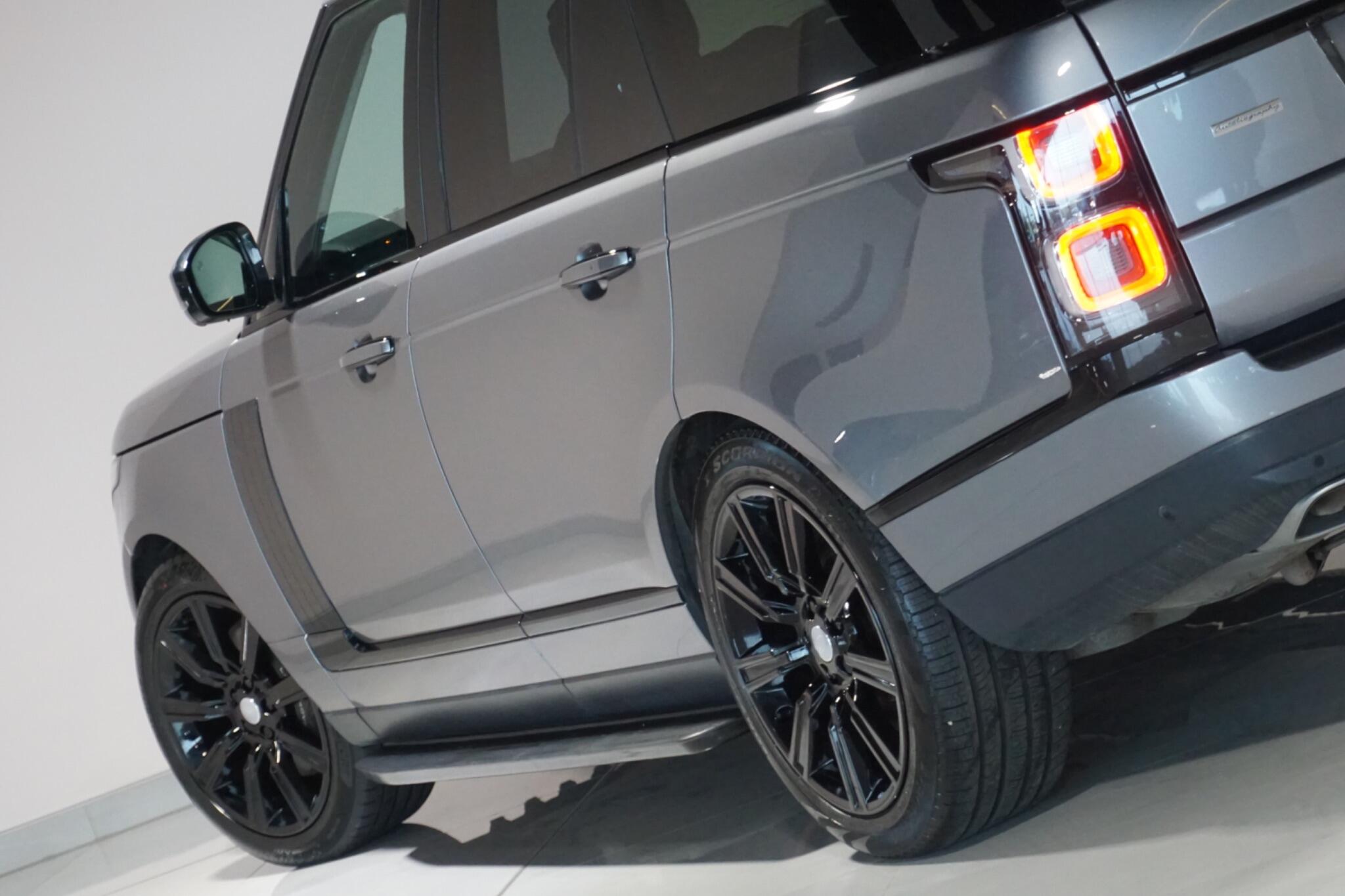 Land Rover Range Rover 2.0 P400e 13.1kWh Autobiography SUV 5dr Petrol Plug-in Hybrid Auto 4WD Euro 6 (s/s) (404 ps)